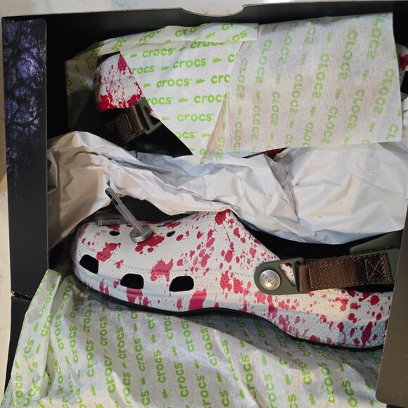 Crocs Classic Clog Friday The 13th 212073-90H Size 10 Mens New JASON VORHEES NEW - Picture 2 of 13
